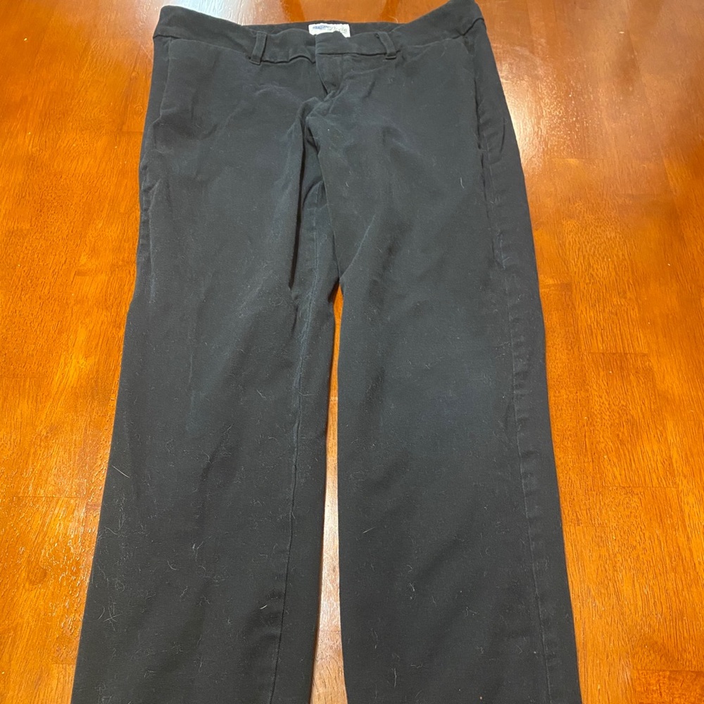 Old Navy size 6 Pixie Pant